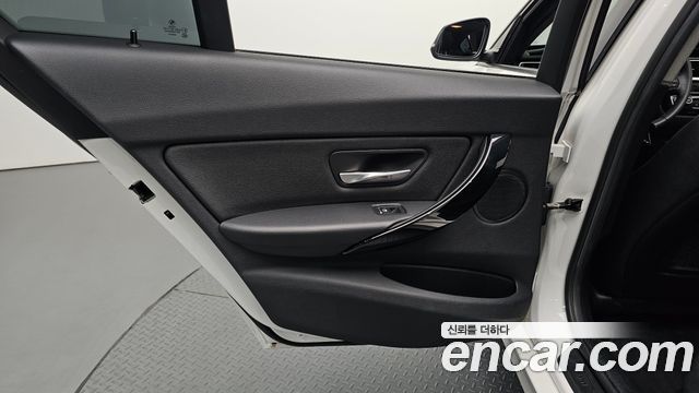 BMW 3 Series (F30) 320d xDrive 2016 — фото 31