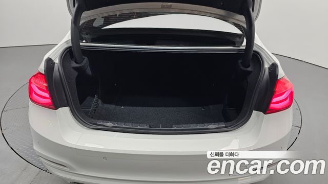BMW 3 Series (F30) 320d xDrive 2016 — фото 41