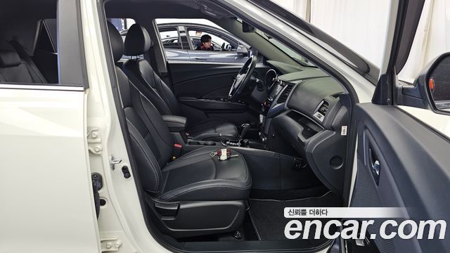 KG Mobility (SsangYong) Tivoli VX 2WD 2017 — фото 11