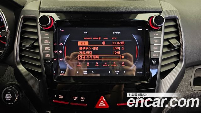 KG Mobility (SsangYong) Tivoli VX 2WD 2017 — фото 18