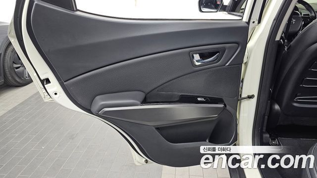 KG Mobility (SsangYong) Tivoli VX 2WD 2017 — фото 25