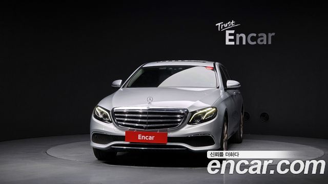 Mercedes-Benz E-Class (W213) E300 4MATIC Exclusive 2018 — фото 3
