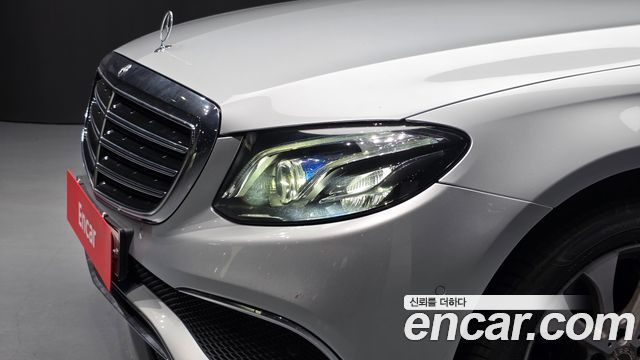 Mercedes-Benz E-Class (W213) E300 4MATIC Exclusive 2018 — фото 22