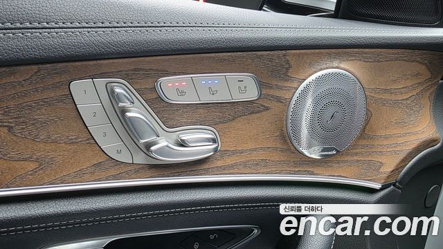 Mercedes-Benz E-Class (W213) E300 4MATIC Exclusive 2018 — фото 29
