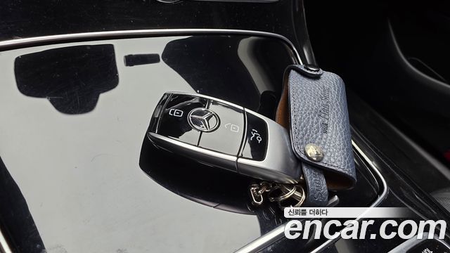 Mercedes-Benz E-Class (W213) E300 4MATIC Exclusive 2018 — фото 31