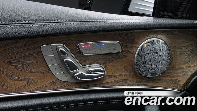 Mercedes-Benz E-Class (W213) E300 4MATIC Exclusive 2018 — фото 34