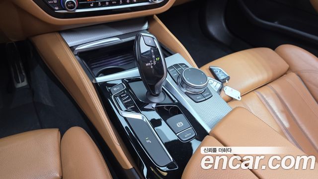 BMW 5 Series (G30) 520d M Sport Special Edition 2018 — фото 9