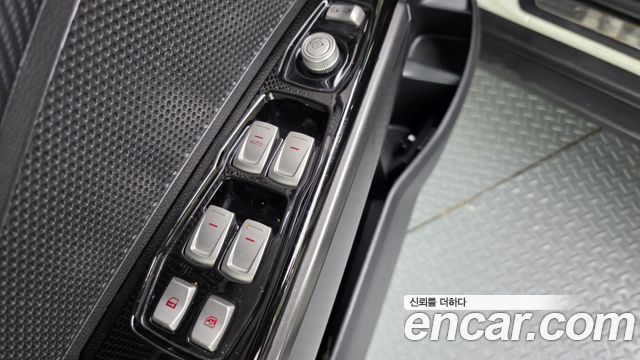 KG Mobility (SsangYong) Tivoli Air Diesel RX 2WD 2017 — фото 33