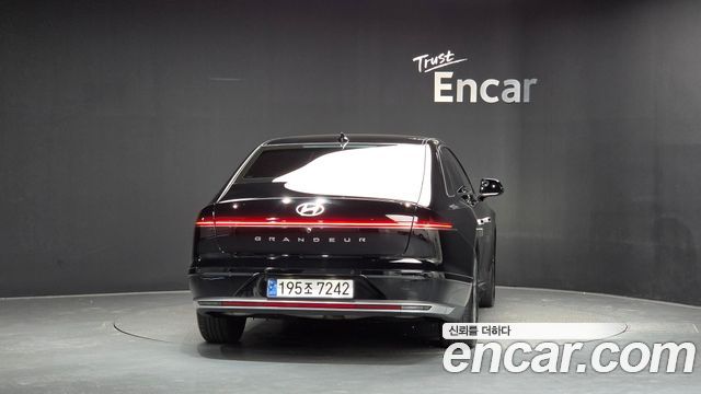 Hyundai Grandeur (GN7) 2,5 Gasoline 2WD Premium 2023 — фото 4