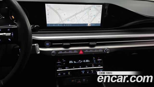 Hyundai Grandeur (GN7) 2,5 Gasoline 2WD Premium 2023 — фото 13