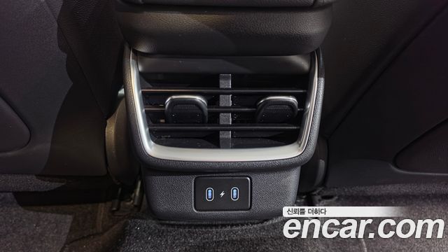 Hyundai Grandeur (GN7) 2,5 Gasoline 2WD Premium 2023 — фото 18