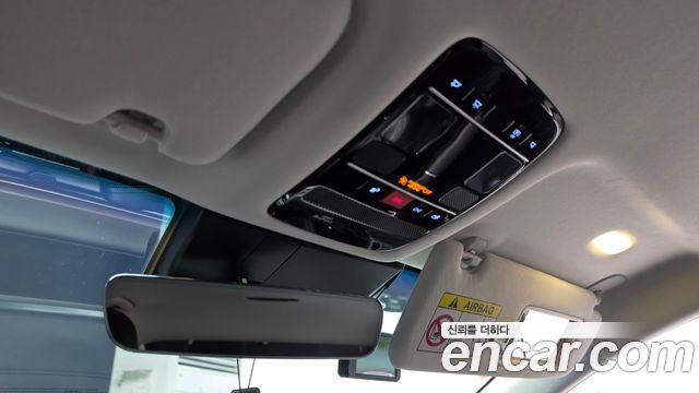 Hyundai Grandeur (GN7) 2,5 Gasoline 2WD Premium 2023 — фото 19