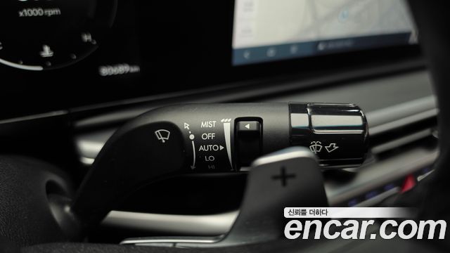 Hyundai Grandeur (GN7) 2,5 Gasoline 2WD Premium 2023 — фото 29
