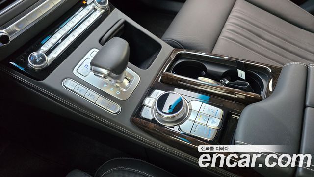 Genesis G90 3.8 AWD Luxury 2021 — фото 9