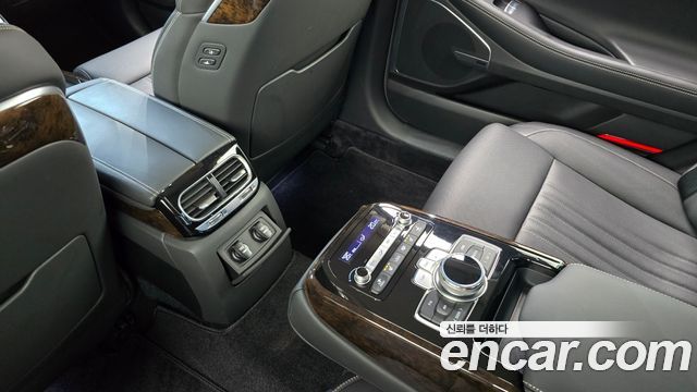 Genesis G90 3.8 AWD Luxury 2021 — фото 17