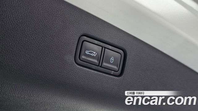 Genesis GV70 2.5T Gasoline AWD 2025 — фото 17