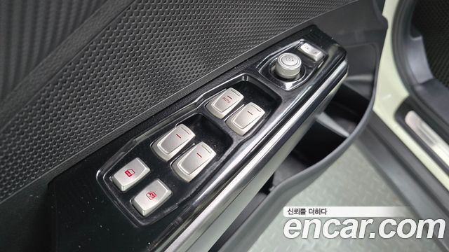 KG Mobility (SsangYong) Tivoli Air Diesel RX 2WD 2016 — фото 20