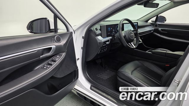 Hyundai Sonata The Edge (DN8) 2.0 Exclusive 2024 — фото 12