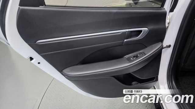 Hyundai Sonata The Edge (DN8) 2.0 Exclusive 2024 — фото 25