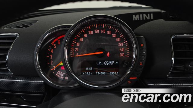MINI Cooper D Clubman Standard 2nd 2017 — фото 8
