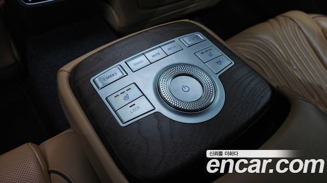 Genesis G80 (RG3) Gasoline 2.5 Turbo AWD 2022 — фото 19