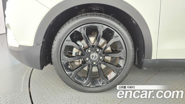 KG Mobility (SsangYong) Tivoli Diesel LX 2WD 2017 — фото 5