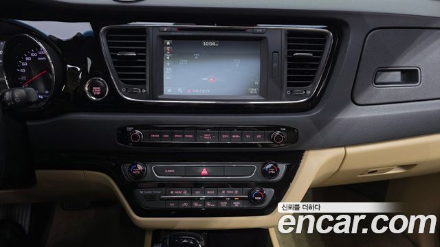 Kia Carnival 7-seater Limousine President 2016 — фото 19