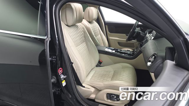 Jaguar XJ 3.0D XJ50 LWB X351 2019 — фото 16