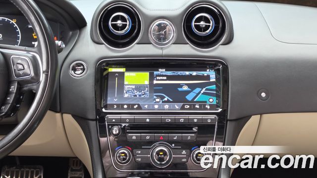 Jaguar XJ 3.0D XJ50 LWB X351 2019 — фото 18