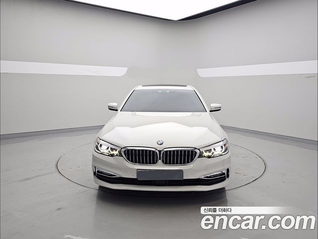 BMW 5 Series (G30) 520i Luxury 2018 — фото 3