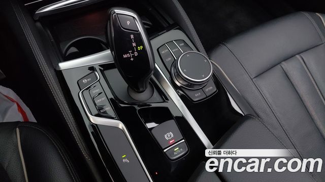 BMW 5 Series (G30) 520i Luxury 2018 — фото 21