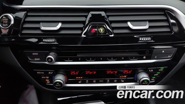 BMW 5 Series (G30) 520i Luxury 2018 — фото 22