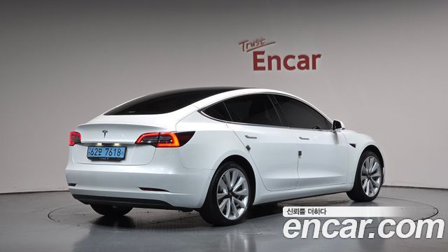 Tesla Model 3 Standard Range Plue RWD 2020 — фото 2