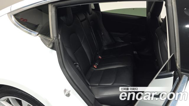 Tesla Model 3 Standard Range Plue RWD 2020 — фото 12