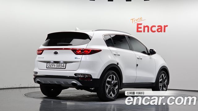 Kia Sportage The Bold Diesel 2.0 2WD Prestige 2020 — фото 2