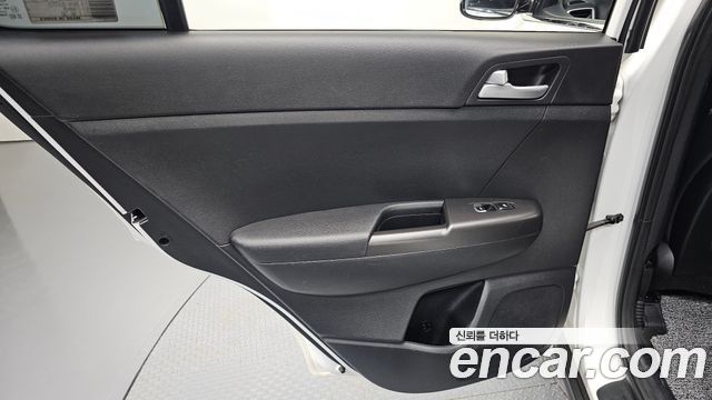 Kia Sportage The Bold Diesel 2.0 2WD Prestige 2020 — фото 25