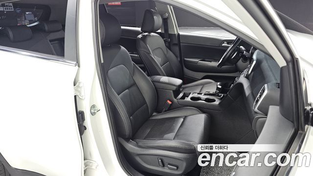 Kia Sportage The Bold Diesel 2.0 2WD Prestige 2020 — фото 26