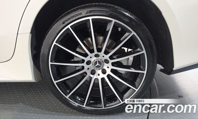Mercedes-Benz CLS-Class (C257) CLS400d 4MATIC AMG Line 2019 — фото 27