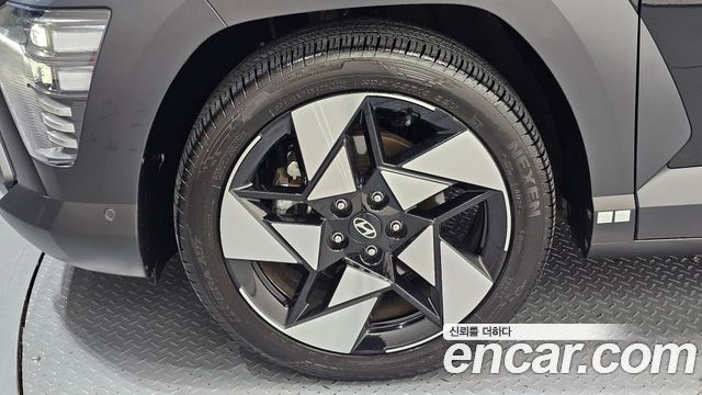 Hyundai Kona (SX2) Gasoline 1.6 Turbo 2WD Inspiration 2023 — фото 5