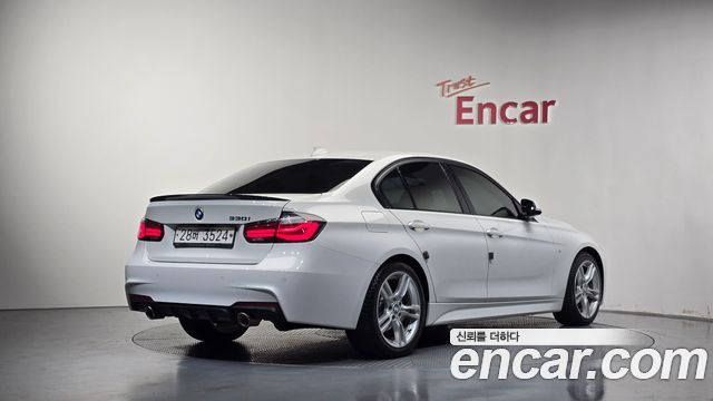 BMW 3 Series (F30) 330i M Sport Shadow 2018 — фото 2