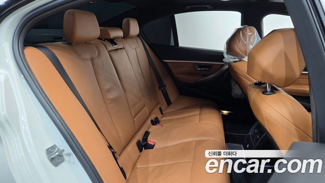 BMW 3 Series (F30) 330i M Sport Shadow 2018 — фото 11