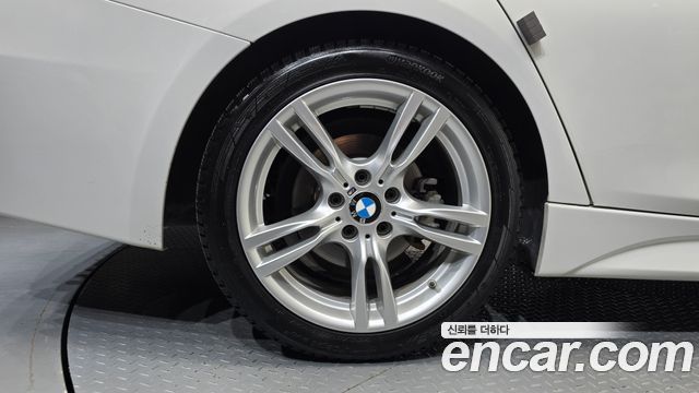 BMW 3 Series (F30) 330i M Sport Shadow 2018 — фото 18
