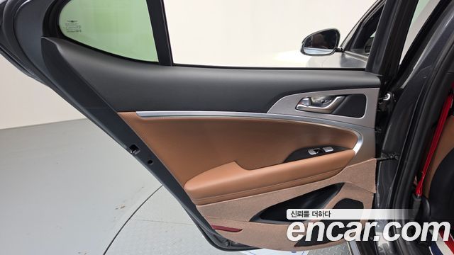 Genesis G70 2.0T AWD Elite 2019 — фото 25