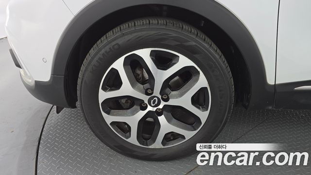Renault Korea QM3 RE Signature 2018 — фото 5