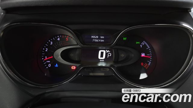 Renault Korea QM3 RE Signature 2018 — фото 8