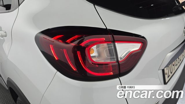 Renault Korea QM3 RE Signature 2018 — фото 23