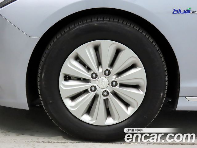 Hyundai Sonata Hybrid (LF) 2.0 HEV Modern 2015 — фото 5