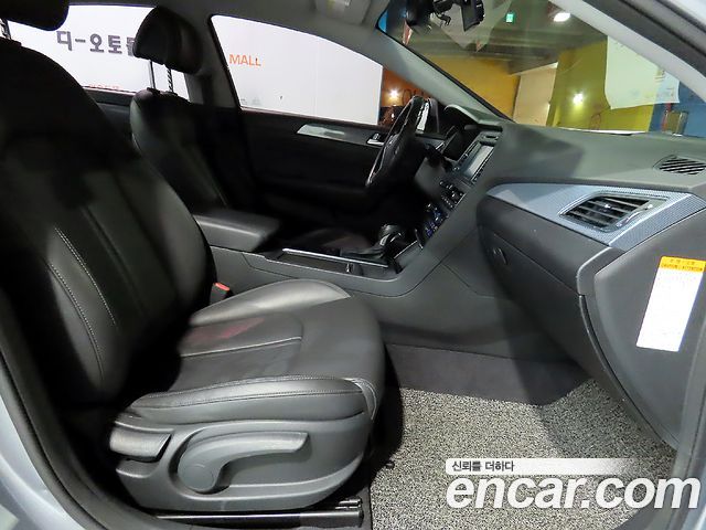 Hyundai Sonata Hybrid (LF) 2.0 HEV Modern 2015 — фото 15