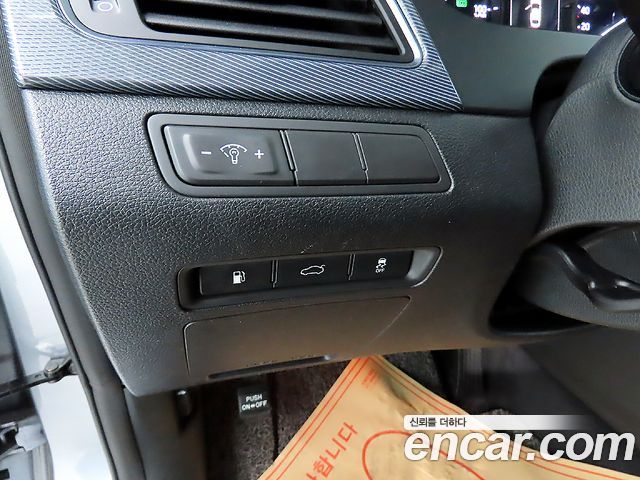 Hyundai Sonata Hybrid (LF) 2.0 HEV Modern 2015 — фото 18