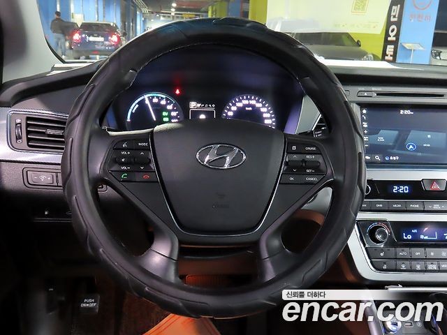 Hyundai Sonata Hybrid (LF) 2.0 HEV Modern 2015 — фото 19